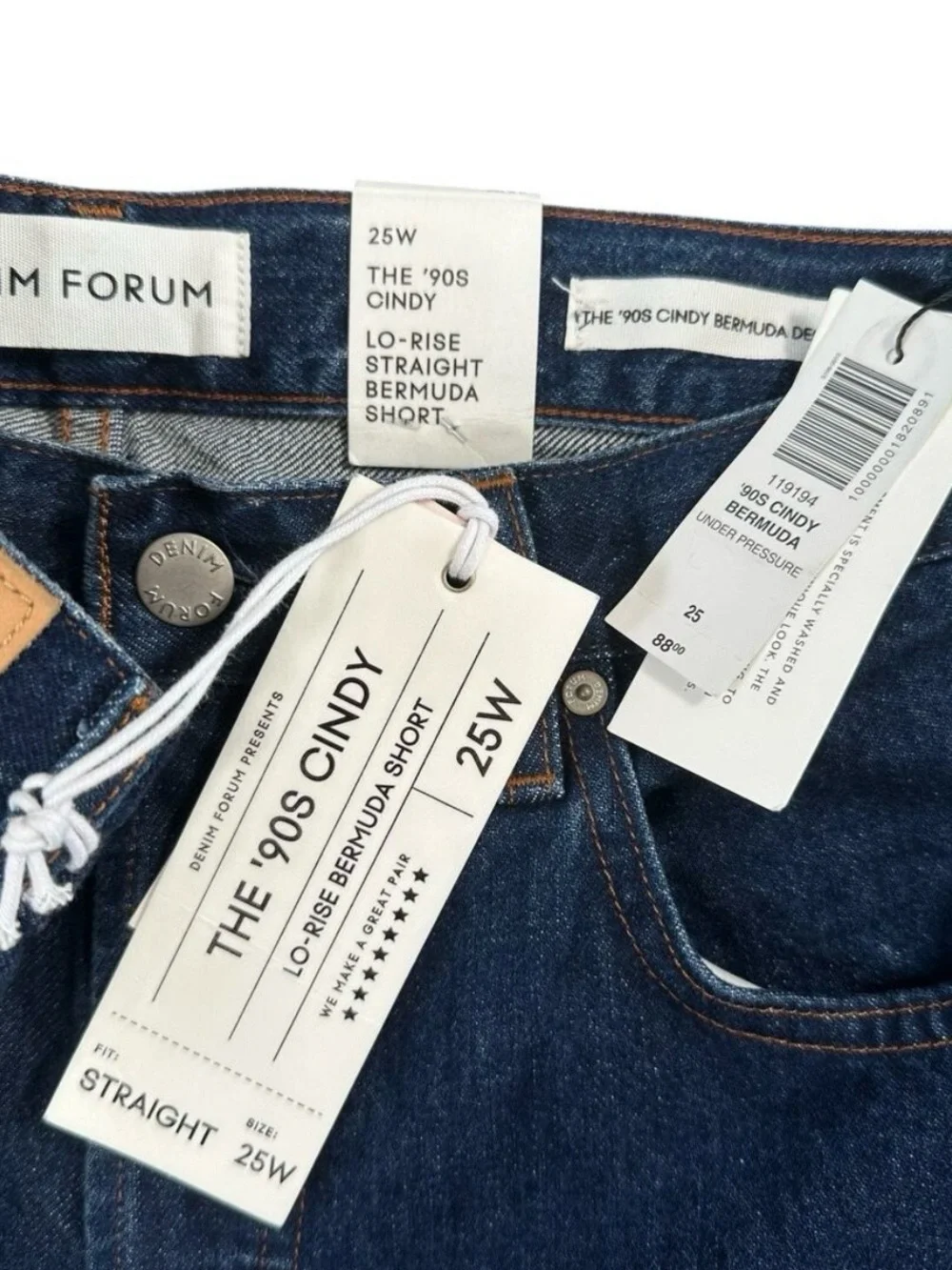 NWT Denim Forum The ’90s Cindy Bermuda Denim Shorts Low Rise Size 25